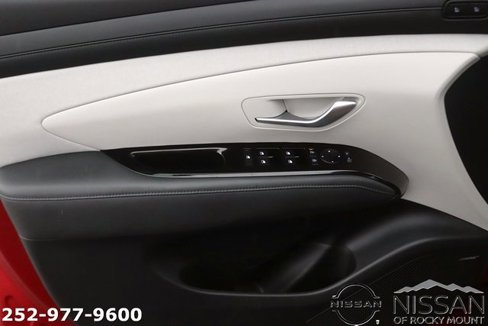 Used 2025 Hyundai Tucson Limited image 9