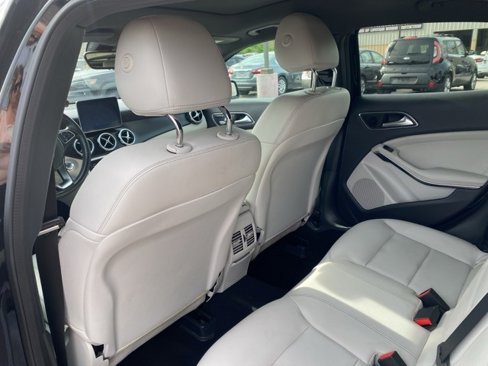Used 2019 Mercedes-Benz GLA 250 4MATIC image 20