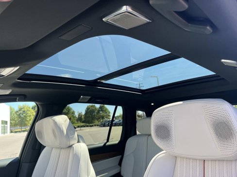 New 2026 Cadillac Vistiq Sport image 26