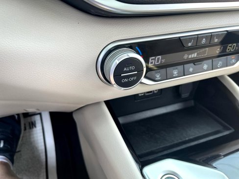 Used 2020 Nissan Altima 2.5 SV image 31