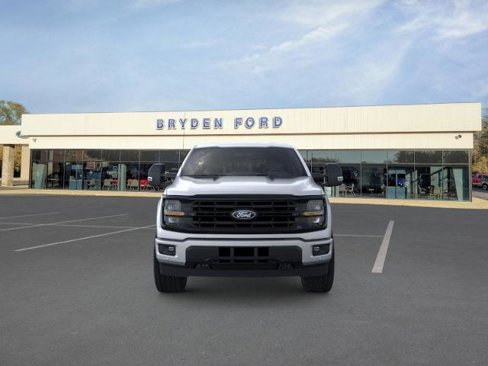 New 2025 Ford F150 XLT w/ Equipment Group 302A MID image 7