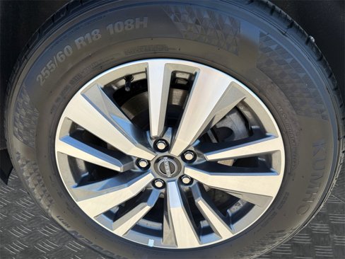 Used 2025 Nissan Pathfinder SL image 21
