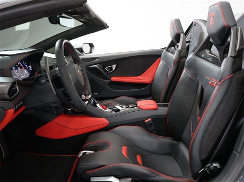 Used 2022 Lamborghini Huracan EVO image 14