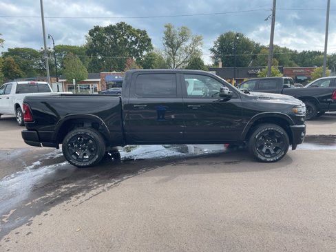 New 2026 RAM 1500 4x4 Crew Cab image 8