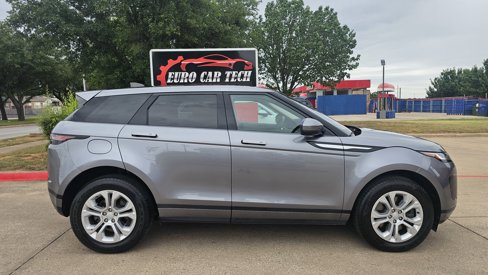 Used 2020 Land Rover Range Rover Evoque S image 7