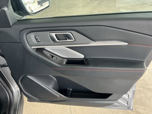New 2025 Ford Explorer ST image 28