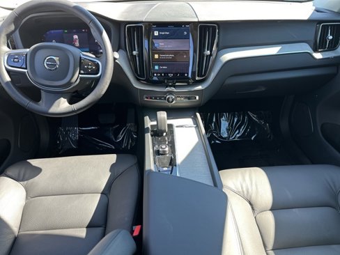 Certified 2025 Volvo XC60 B5 Plus w/ Climate Package image 15