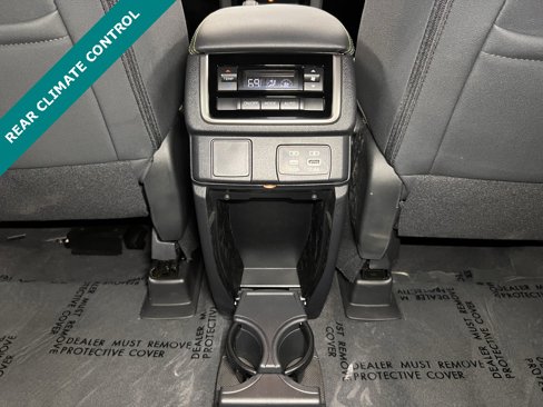 Used 2025 Subaru Ascent Onyx Edition image 8