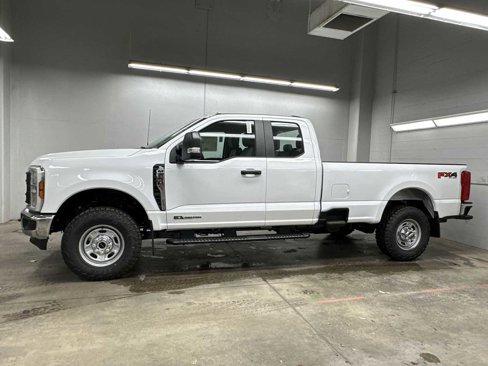 New 2026 Ford F250 XL image 2