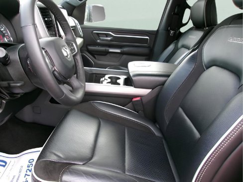 Used 2025 RAM 1500 Laramie w/ Sport Appearance Package image 13