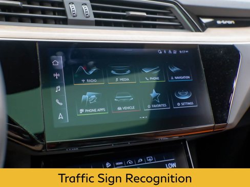 Used 2024 Audi Q8 e-tron Premium Plus w/ Premium Plus Package image 21