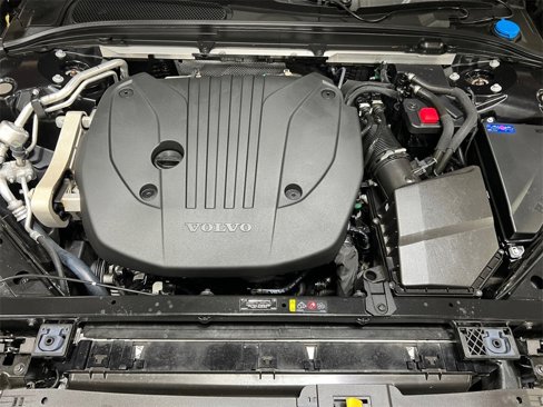 Used 2024 Volvo S60 B5 Plus image 41