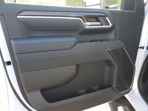 New 2026 GMC Sierra 2500 SLE w/ SLE Value Package; image 11