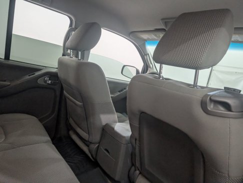 Used 2014 Nissan Frontier SV w/ SV Value Truck Package image 27