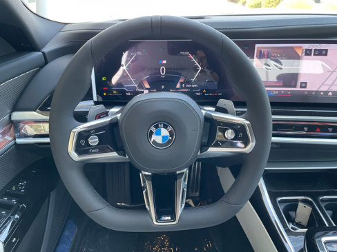 New 2025 BMW 740i w/ Executive Package image 11