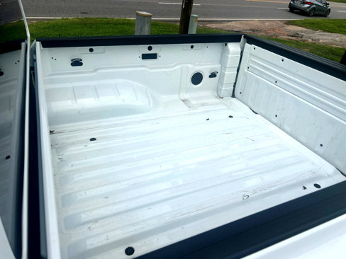 Used 2024 Nissan Frontier SV image 12