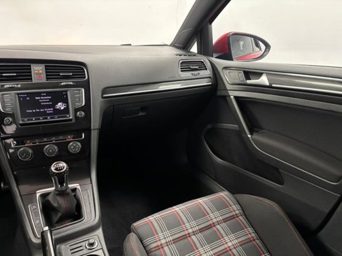 Used 2017 Volkswagen GTI GTI S image 40