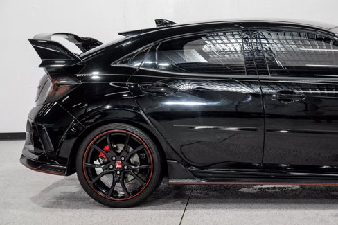 Used 2021 Honda Civic Type R image 13