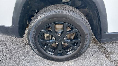 Used 2024 Jeep Grand Cherokee L Altitude image 9