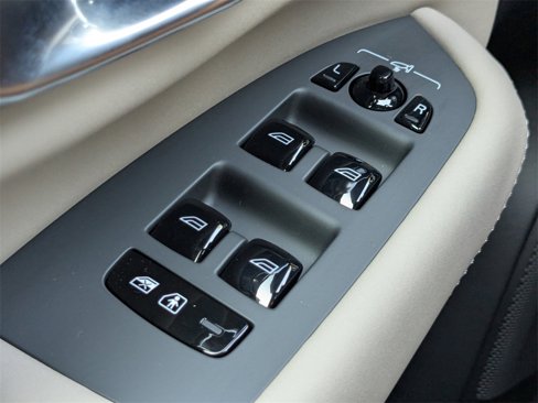 New 2026 Volvo XC90 B6 Plus w/ Protection Package Premier image 26