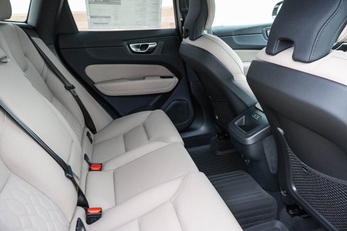 New 2026 Volvo XC60 B5 Plus w/ Protection Package Premier image 33