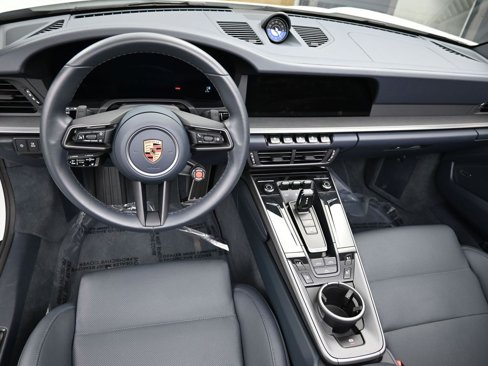 Certified 2025 Porsche 911 Carrera image 6