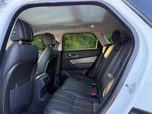 Used 2019 Land Rover Range Rover Velar S image 21