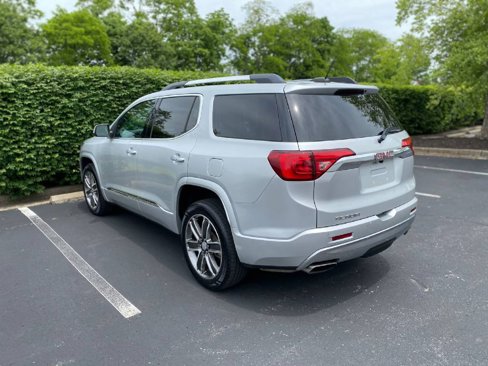 Used 2019 GMC Acadia Denali w/ Technology Package image 3