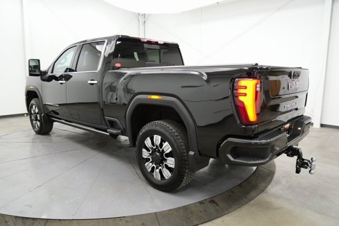 Used 2024 GMC Sierra 2500 Denali w/ Denali Reserve Package image 5