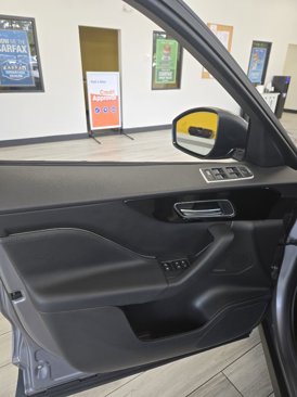Used 2020 Jaguar F-PACE Premium image 14