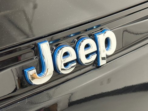 Used 2023 Jeep Grand Cherokee 4WD 4xe image 35