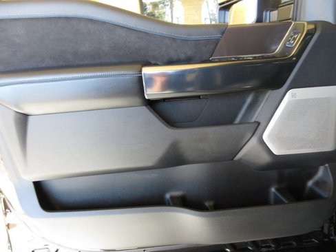 New 2026 Ford F250 Platinum w/ Tremor Off-Road Package image 9