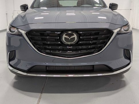 Certified 2023 MAZDA CX-9 Carbon Edition image 2