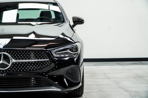 Used 2025 Mercedes-Benz CLA 250 w/ Exclusive Package image 4