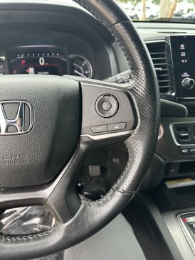 Used 2023 Honda Passport EX-L image 23