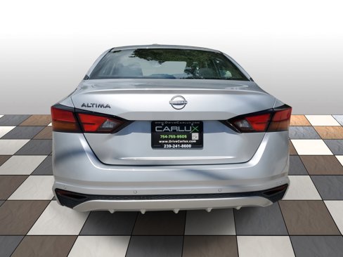Used 2024 Nissan Altima 2.5 S image 5
