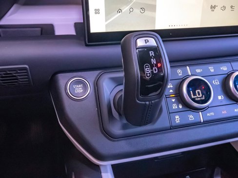 New 2025 Land Rover Defender 110 S image 26