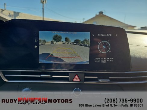 Used 2024 Hyundai Elantra SEL image 14