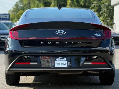 Used 2021 Hyundai Sonata Blue image 4
