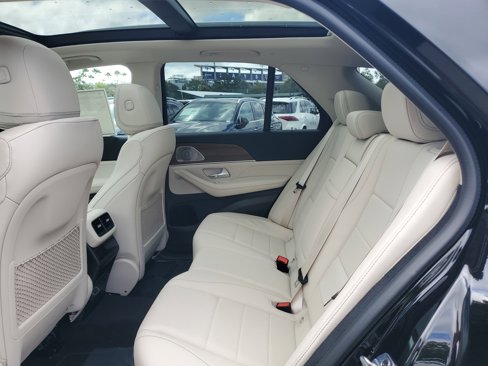 New 2026 Mercedes-Benz GLE 450 4MATIC image 12