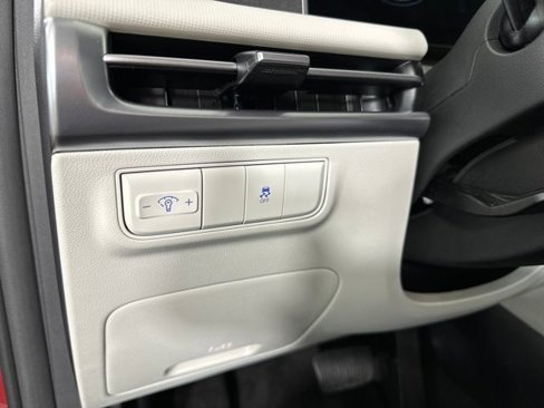 Certified 2025 Hyundai Tucson SE image 48