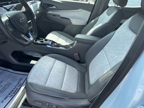 Used 2023 Chevrolet Bolt EUV Premier image 10