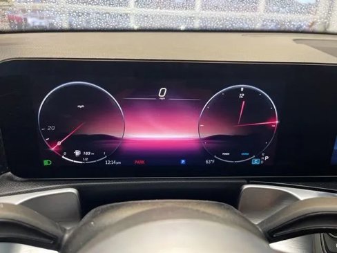 Used 2024 Mercedes-Benz GLB 250 4MATIC image 16