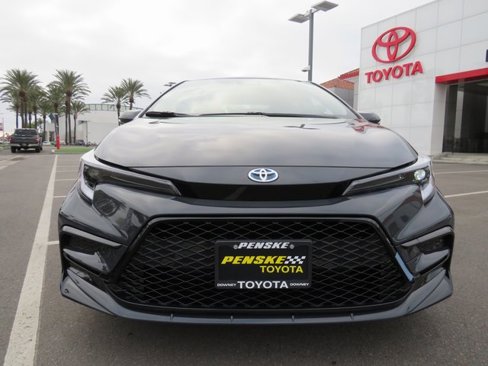 New 2025 Toyota Corolla SE image 2