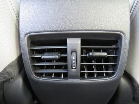New 2025 Toyota Corolla Cross L image 21