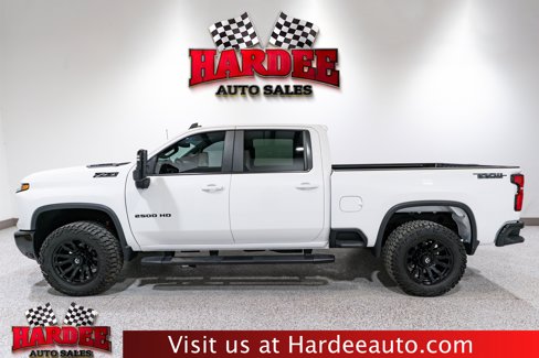Used 2025 Chevrolet Silverado 2500 LT image 1