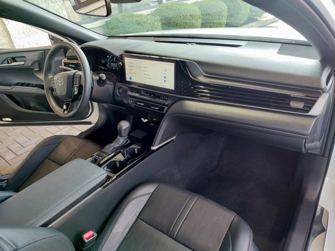 Used 2025 Toyota Camry XSE image 13