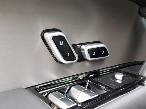 New 2025 Land Rover Range Rover Sport SE image 20