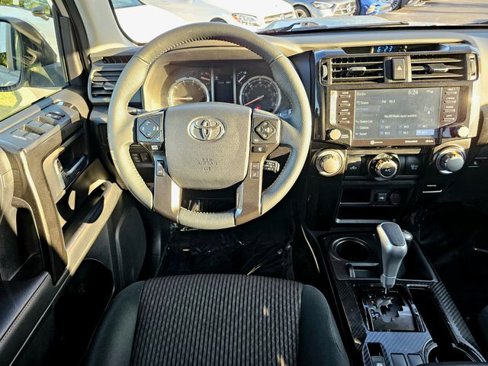 Used 2024 Toyota 4Runner TRD Off-Road image 31