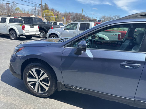 Used 2018 Subaru Outback 2.5i Limited w/ Popular Package #2 image 4